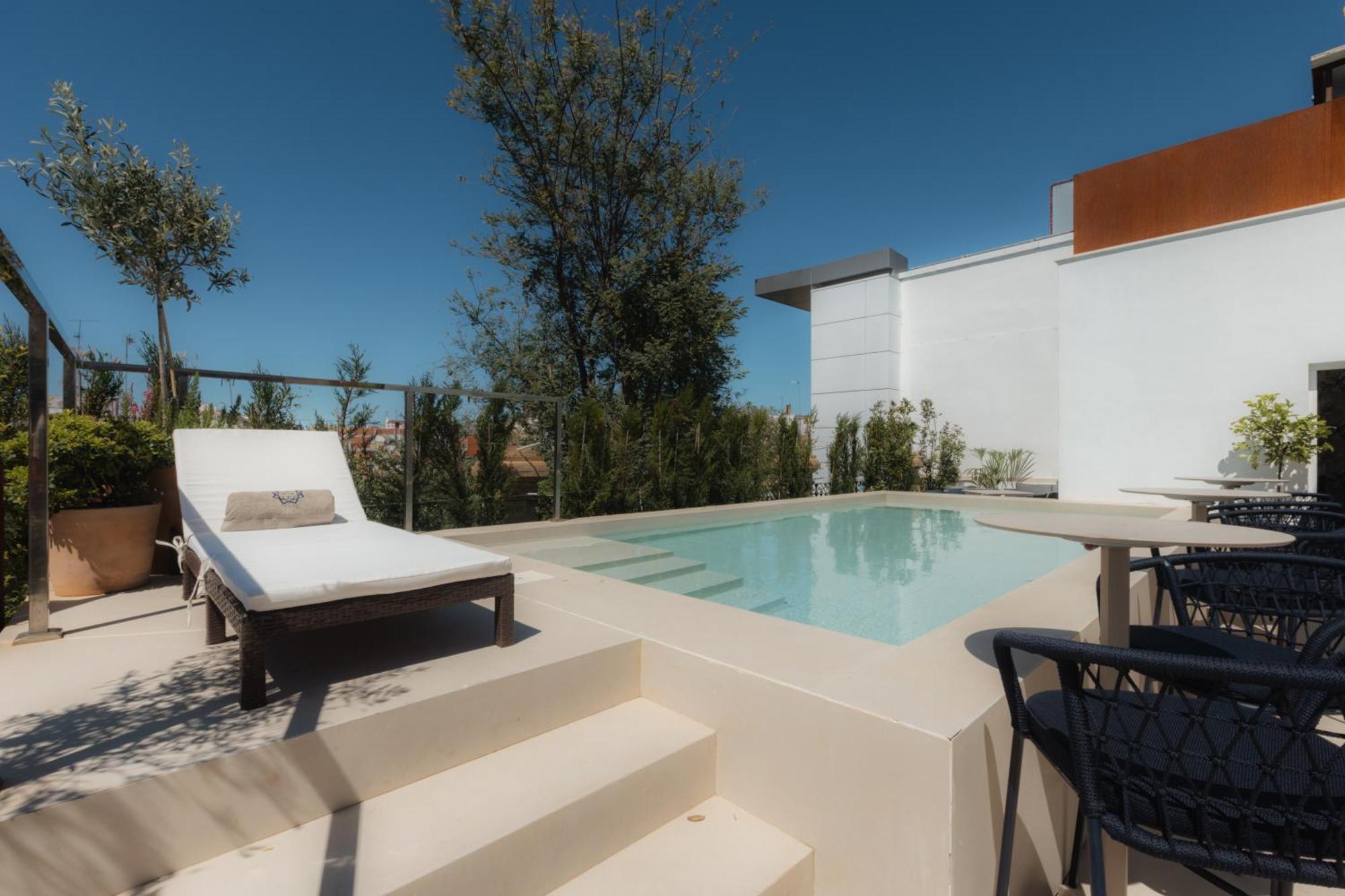 Cavalta Boutique Hotel - Small Luxuy Hotels Севилья Экстерьер фото