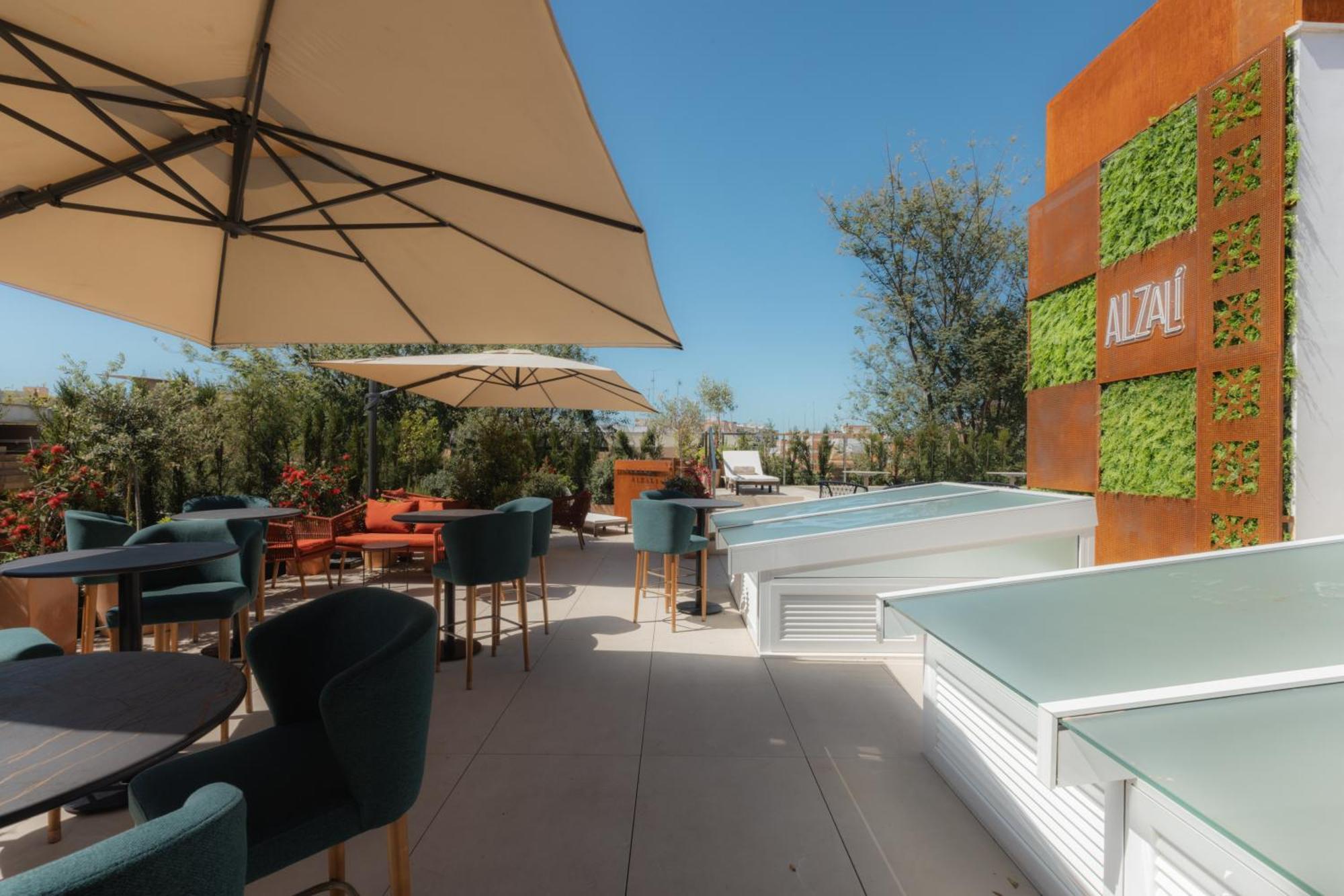 Cavalta Boutique Hotel - Small Luxuy Hotels Севилья Экстерьер фото